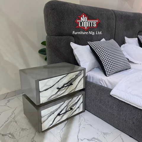Proudly made in 🇳🇬 

6 x 6 bedset with 2 bedside drawers and a dressing mirror