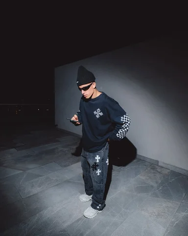 Seja você mesmo, as pessoas odeiam isso...💜 🦇