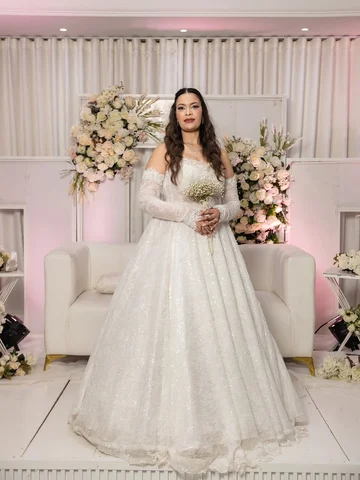 👰‍♀️💍❤️✨️

Thanks for everyone for making my special day unforgettable 💕 

Ma