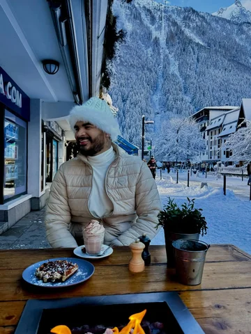 Enquanto a neve cai, a gente aprende a levantar.