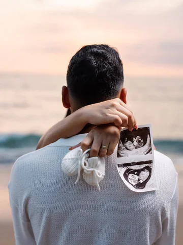 “La familia crece… y nuestro corazón también. Con mucha alegría anunciamos que ¡
