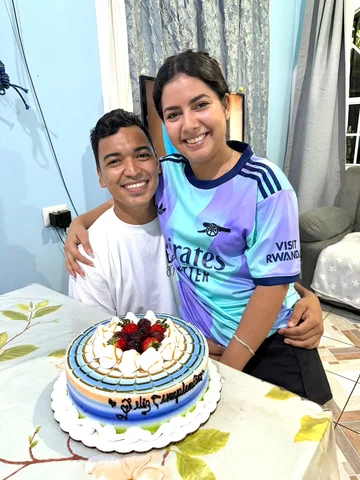 Gracias por este detallito mi vida ❤️❤️
Hoy gracias a Dios cumpli mis 26 años 🥳