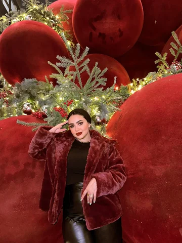 Happy new year♥️🎄
ايه رأيكوا في الشياكه الخطيره دي♥️🎄
All outfit available now