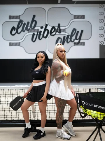 Pickle ball maybe ? 🎀😝

Shop wjc 🫧
#thegirls #pickleball #clothingbrand