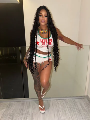 main topic in the tropics🌶️