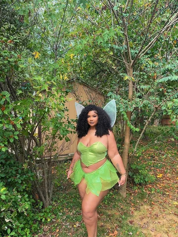 She was a fairy 🧚🏽‍♀️ shop @FashionNovaCurve for all your costumes this season