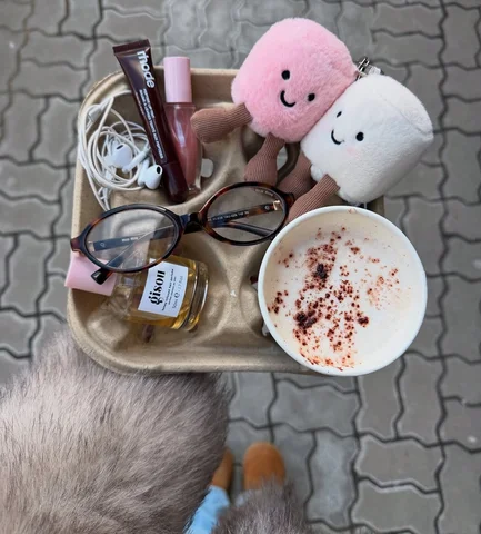 Girl essential 🎀