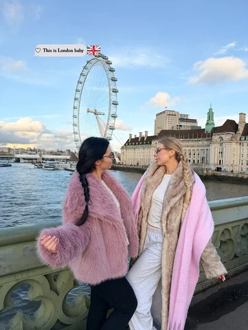 London vibes 💗🌸🍡🌸🩰