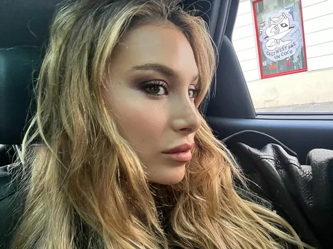 :*