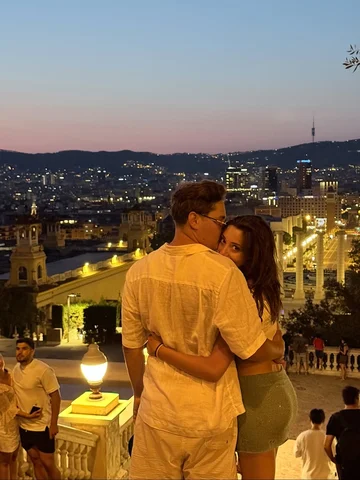 la multi ani 😍😍 te iubesc cel mai mult si sunt cel mai fericit ca te am alatur