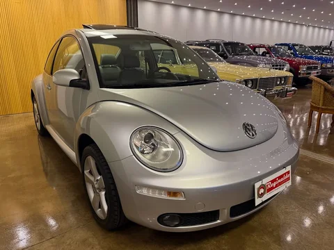A VENDA
VW NEW BEETLE 
2010 com 5.000km
TETO SOLAR
BANCO COURO 
CÂMBIO AUTOMÁTIC