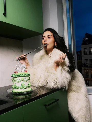 32!!!!!!!!! 🎂💚 2025 j’ai trouvé ma cuisine verte, 2026 je trouve mon husband!!