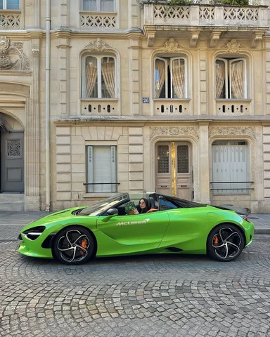 La nouvelle voiture de mes rêves LITERALLY ~ by @mclarenparis 🍀🐸🧑‍🎤