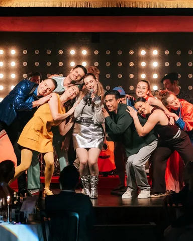 THAT’S A WRAP! 🎪✨

Gestern hat sich der Vorhang für unsere aktuelle Spielzeit i