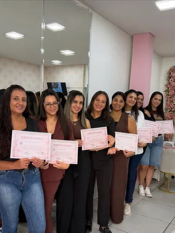 Turma de aperfeiçoamento no Molde F1 + Nail Art 

#moldeF1 #unhasdecoradas#unhas