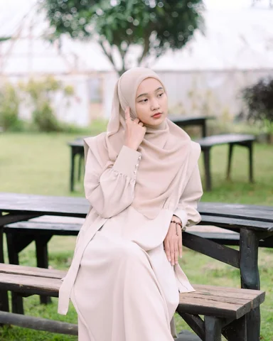 Hallo guys, gimana malam minggunya? Semoga menyenangkan yaa✨
Btw aku lagi pakai 
