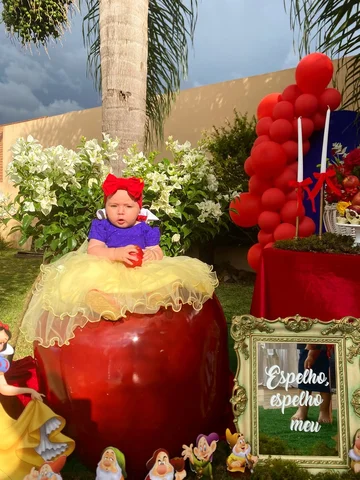 Filhos… são pedaços vivos do nosso coração caminhando pelo mundo. Cada um com se