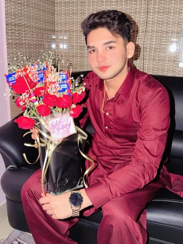 Eid Mubarak to my Instagram family 🤍✨
