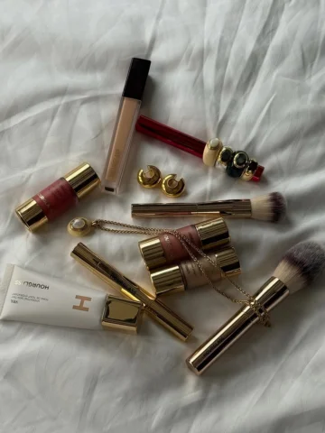 Another beautiful day with @hourglasscosmetics celebrating their Complexion Dest