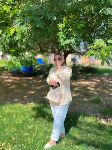 💛⭐️🌙🌻🌟🍯🌼🔅〽️📒

شيء ما بداخلي تغير ،
في اليوم،
 الذي أدركت فيه أنه لا أحد 