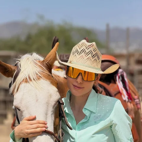 Pregunta de siempre es sobre mis sombreros y texanas les mostraré los 3 diferent