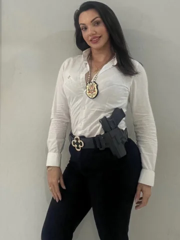 Escrivã Cynara - PCSP ❤️
📲: @cybm.br

↪Sigam também: @napolicia