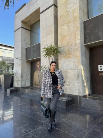 Freer coat avaliable for order dm📩

الكوت الفرير القمر ده مش بس بيدفي وكمان لاب
