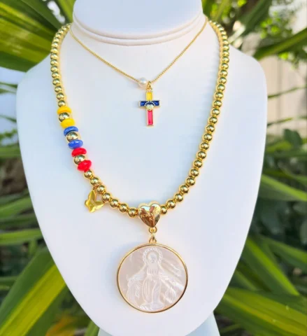 MI CORAZON SUEÑA CON VOLVERTE A VER 🇻🇪🇻🇪
.
Para ti mi Venezuela… esta colecc