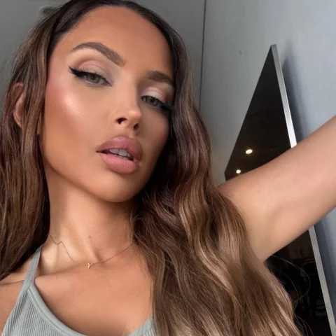 💋