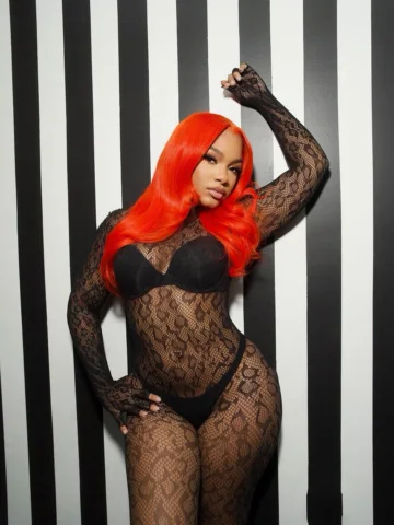 Bad b*tch went orange hairrrr!👻 Use code SPOOKYSZN25 for money off all hair ord
