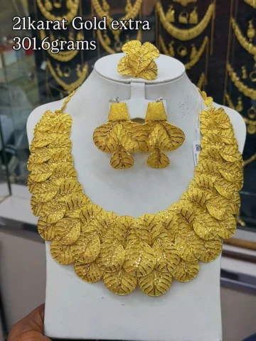 GOLD - 21karat Gold
TYPE - SET
Available for Natiowide and international deliver