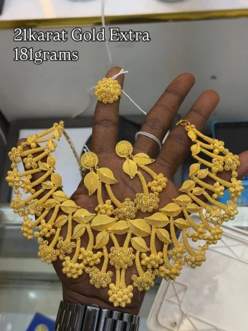 GOLD - 21karat Gold
TYPE - Set
Available for Natiowide and international deliver