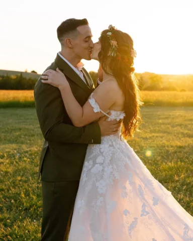 forever and ever 💍 
dans cette vie et dans l’autre…

📸 @beatrice_thequirky