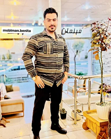 گر صبر تلخ آمد ولیکن عاقبت،
 میوه ی شیرین دهد پرمنفعت...🖤🖤🖤