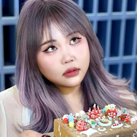 소중한 우리 지지배, 머스마들 만나면서
자존감 뿜뿜 행복사 할 뻔한 날

사실 제는 행복하고 긍정적인 사람은 아니에요.
그저 덤덤하고 크게 감정
