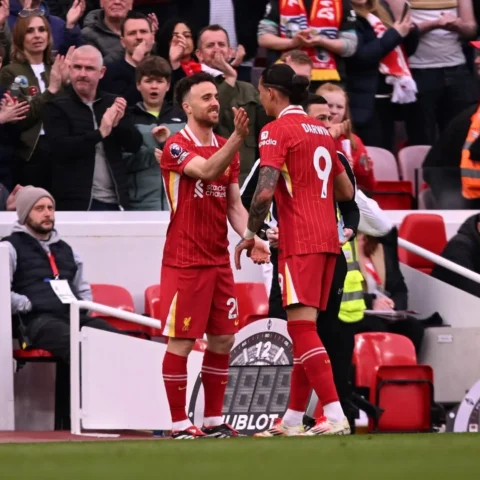 Job done ! 
All focus on Tuesday now 💪🏻 
Be Anfield 🙏🏻