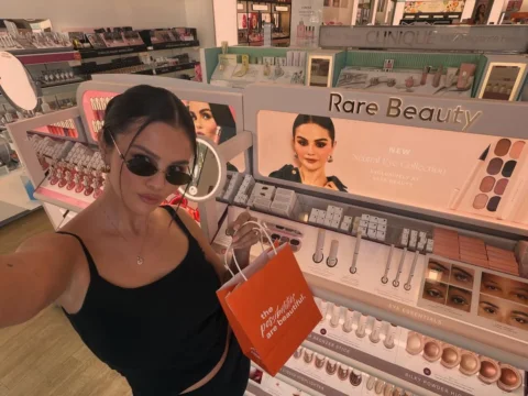 @ultabeauty afternoon 🧡 (i accidentally deleted the post smh)