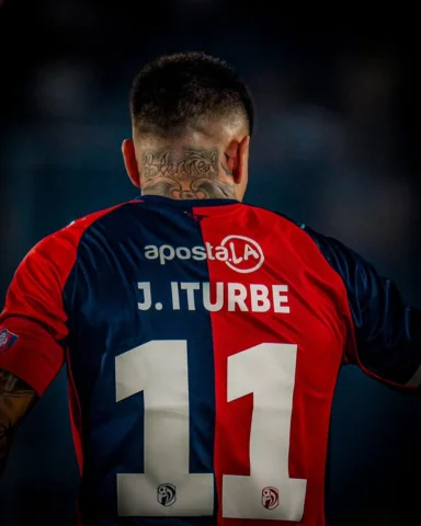 Paso a paso, pero siempre firmes 💙❤️

🤜🏼🤛