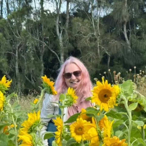 My cousin Mel bromley 🤍 (aka dads 1st cousin) 🌻🌻
