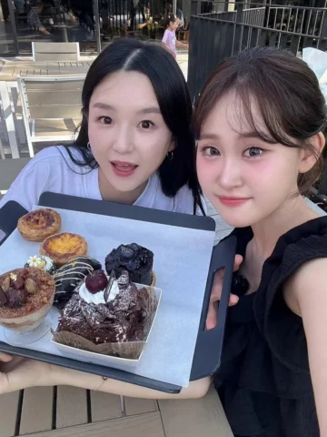 깜찍발랄 트롯요정 다현님이랑🧚‍♀️💗
.
#김다현TV
