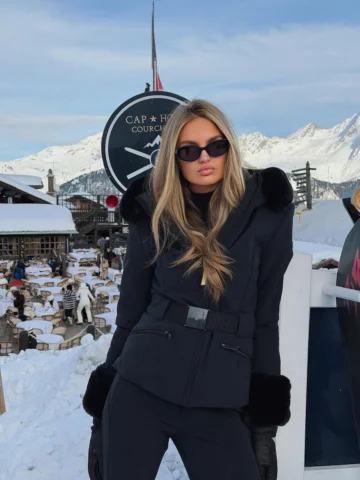 Last days in Courchevel w @goldbergh 🍷