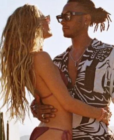 Reminiscing about the holidays! Mykonos on film by @jeromeduran ❤️