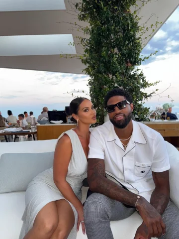 Happy birthday my love! Keep shining and thriving boo, 35 looks good on YOU! 🥰�