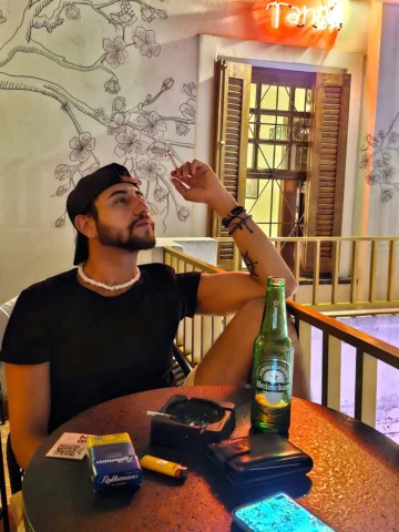 Seguindo sem querer guerra com ninguém ♥️
Eu por você e você por mim
