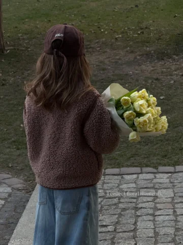 I collect floral moments.