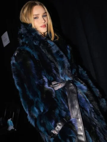 @burberry 
@rosiehw
