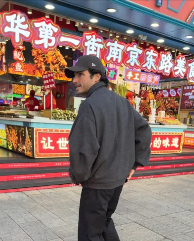 你好 👋🏻🇨🇳