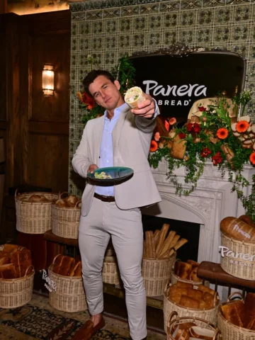 New favorite way to eat a salad. @panerabread new Salad Stuffers are 🔥 #panerap