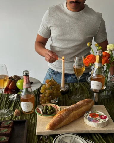 Elevating the at-home aperitif. 🌺🥂

Thoughtfully styled table, great company, 