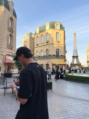 🗼☀️👟⚽️⛳️☂️🗣️